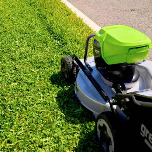 Самоходная газонокосилка Greenworks LM221S 82V 2519407 (56 см)  бесщеточная аккумуляторная — детальное фото